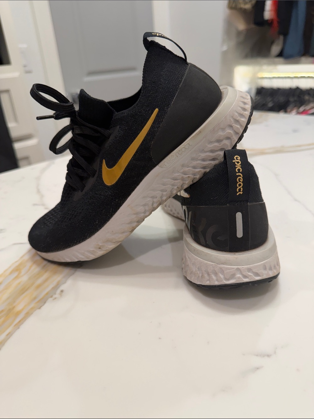 Nike Women’s Nike React Sneakers Size 6.5